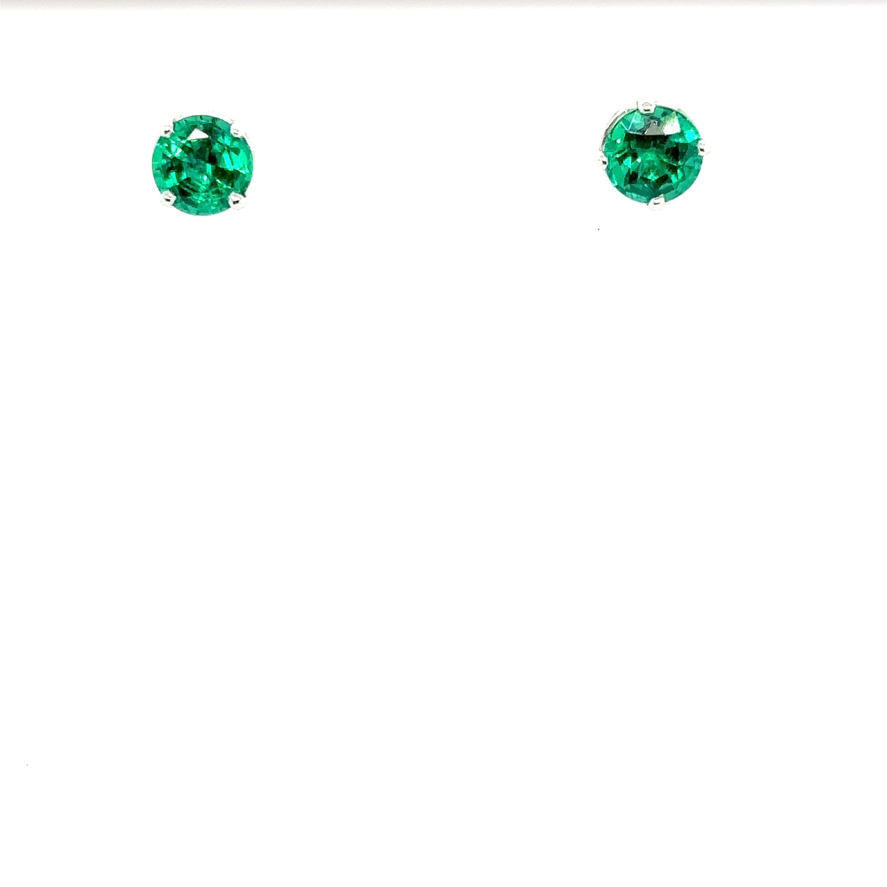 14K White Gold 1.37CT Emerald Stud Earrings